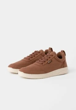 Mela Yala - Sneakers Laag - Nougat Weiß 12 Mela Yala - Sneakers Laag - Nougat Weiß -Caprice Winkel 00c8924f20bd44bcbad49ec57c66824e