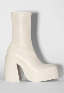 BERSHKA Fitted 11103160 - Enkellaarsjes Met Plateauzool - Off White -Caprice Winkel 05a1677575c9438dbffec950e5e5e41c