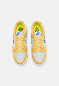 Nike Sportswear Dunk Next Nature - Sneakers Laag - Wheat Gold/Hyper Royal/Light Silver/White/Black/Volt -Caprice Winkel 067552bf465b4dbfbb827c4878a9966c