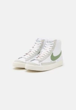 Nike Sportswear Blazer Mid - Sneakers Hoog - White/Oil Green/Sail/Summit White -Caprice Winkel 109a7b0a893148be9f69be9d68adfdfb