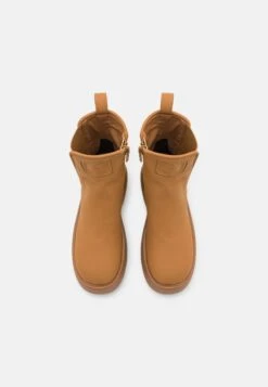 COPENHAGEN Vitella Gum Caramel - Enkellaarsjes Met Plateauzool - Caramel -Caprice Winkel 11bc6cd4c9b04a98b43acb93dc9b8555