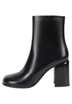 Enkellaarsjes Met Hoge Hak - Black -Caprice Winkel 136a4f123ebb48858979857d20aa086c