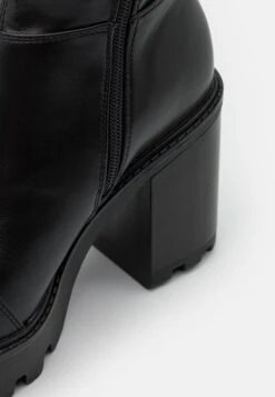 Even&Odd Laarzen Met Hoge Hak - Black 13 Even&Odd Laarzen Met Hoge Hak - Black -Caprice Winkel 17e2db00c03e410bbb17ba32c8a9a8de