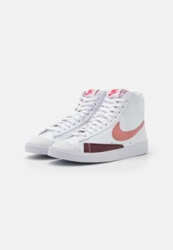 Nike Sportswear Blazer Mid '77 Next Nature - Sneakers Hoog - White/Red Stardust/Night Maroon/Siren Red/Black/Volt -Caprice Winkel 2163b138b9e14c7ba934f64a4f8888a0