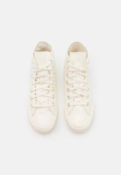 Converse Chuck Taylor All Star - Sneakers Hoog - Egret/Light Gold 13 Converse Chuck Taylor All Star - Sneakers Hoog - Egret/Light Gold -Caprice Winkel 2d75c09b9a404d19b5601574565e2e2a
