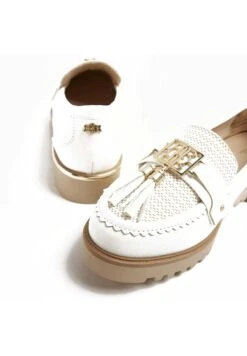 RIVER ISLAND Instappers - Cream -Caprice Winkel 300c0f0bf71e4876bf0b063629a40218