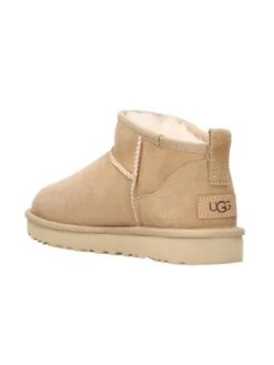 Ugg Classic Ultra Mini - Korte Laarzen - Sand -Caprice Winkel 351ead526521466aa551436db67932ee