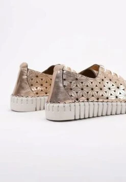 Missi - Sportieve Veterschoenen - Gold -Caprice Winkel 517a3c7914b8456382398ef3b7f56284