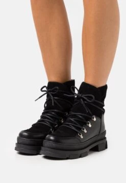 Pavement Kiara- Snowboots- Black