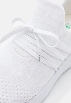 ARKK Copenhagen Raven Fg Pet 4.0 Unisex - Sneakers Laag - White -Caprice Winkel 69e6e107ffac447cbe5a3c2a194be958