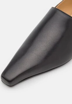 By Malene Birger Minori - Instappers - Black -Caprice Winkel 84a259fc33414e6588d5c1b62a84670e