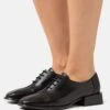 Wonders Veterschoenen - Black 1 Wonders Veterschoenen - Black -Caprice Winkel a3fc8aa27ec94758933e17ec702043be