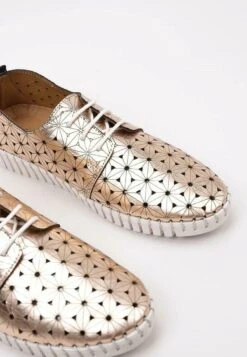 Missi - Sportieve Veterschoenen - Gold -Caprice Winkel b81de0bc641c4e0c86948d272d3a7328