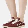 Modelo Vegan - Sneakers Laag - Vgarnet -Caprice Winkel c62e5c8cf606493596944bc97b6d2cdd
