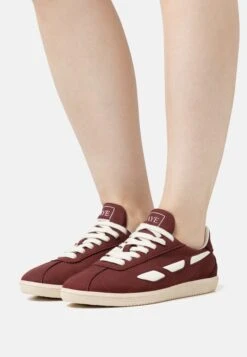 Modelo Vegan - Sneakers Laag - Vgarnet