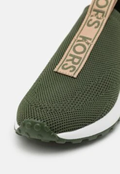 MICHAEL Michael Kors Bodie Slip On - Sneakers Laag - Amazon Green 15 MICHAEL Michael Kors Bodie Slip On - Sneakers Laag - Amazon Green -Caprice Winkel d64cbad2a16343dbbe79b1e700bd1f59
