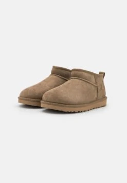 Ugg Korte Laarzen - Marrone 12 Ugg Korte Laarzen - Marrone -Caprice Winkel eb7d42414b394181ae85b6f4f39bc53d